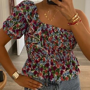 One sleeve floral top